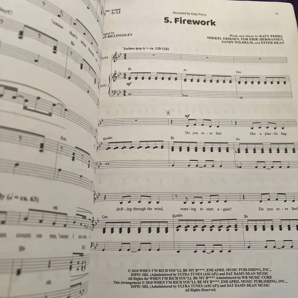 POP KIDZ: 8 MEGA HITS ARRANGED FOR UNISON VOICES By Andy Beck & Alan Billingsley